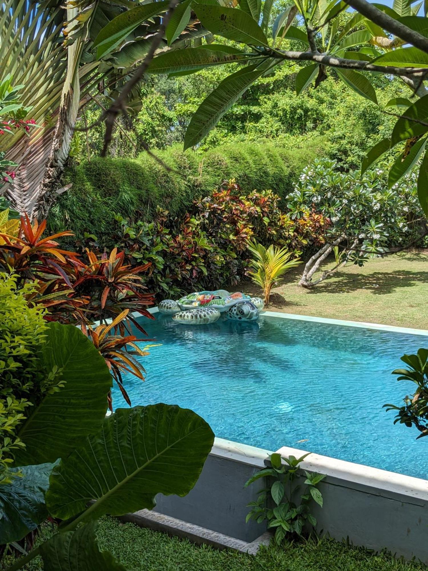 Kamayana, Peaceful & Quiet 6Br Villa With Huge Pool And Tropical Garden Canggu Εξωτερικό φωτογραφία