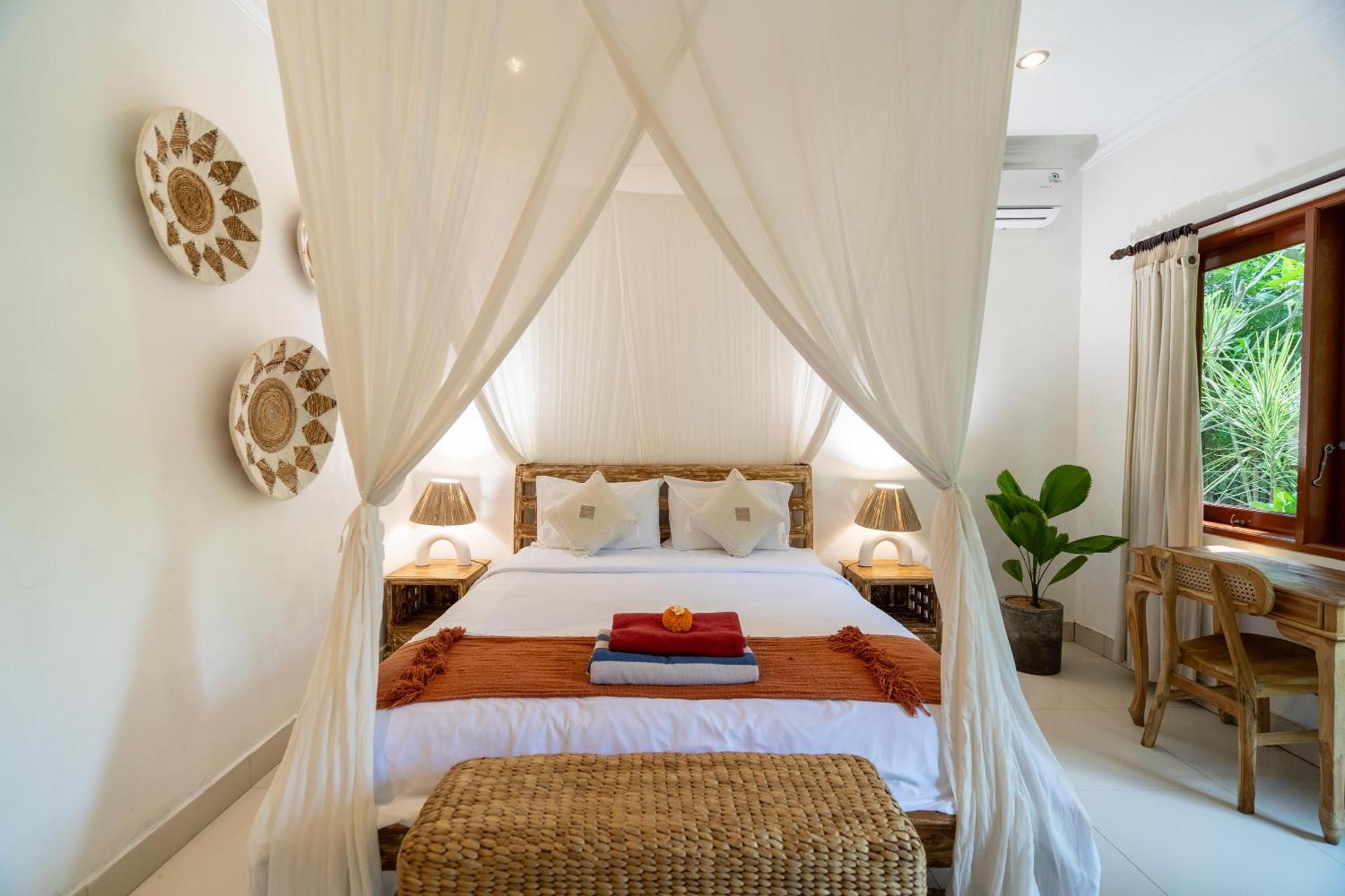 Kamayana, Peaceful & Quiet 6Br Villa With Huge Pool And Tropical Garden Canggu Εξωτερικό φωτογραφία