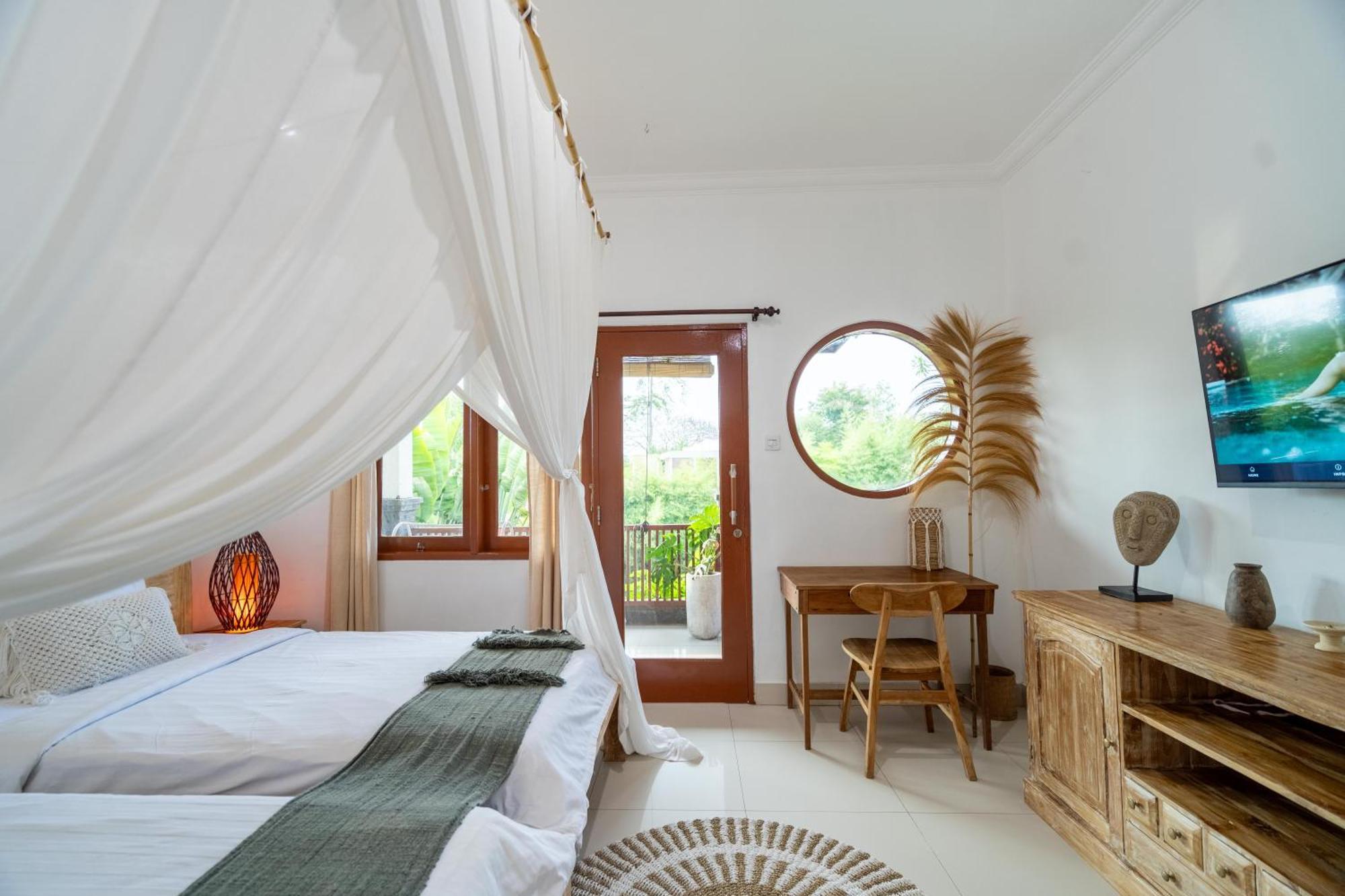 Kamayana, Peaceful & Quiet 6Br Villa With Huge Pool And Tropical Garden Canggu Εξωτερικό φωτογραφία